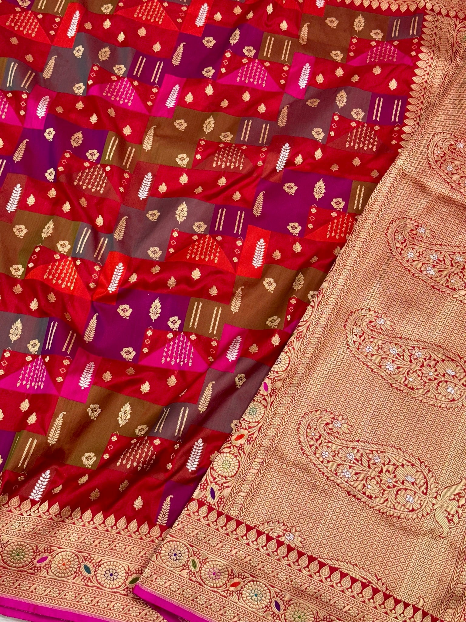 Red Katan Silk Rangkaat Handwoven Saree