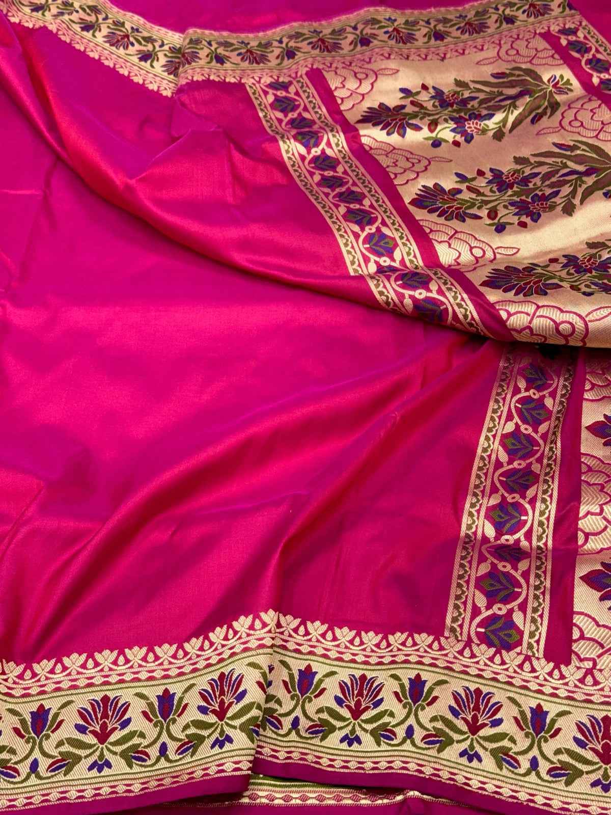 Navy Blue Pure Katan Silk Handwoven Banarasi Saree