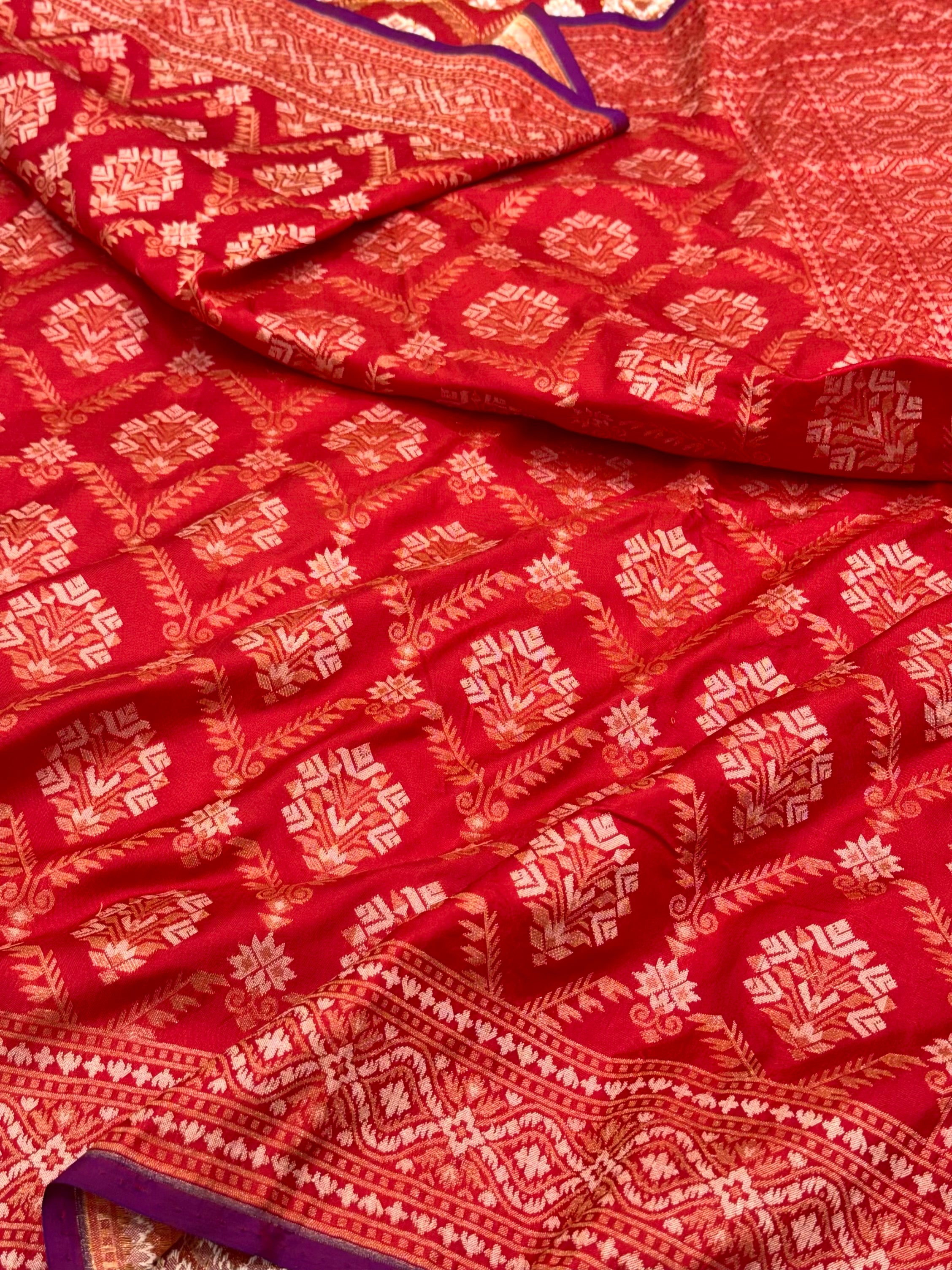 Red Pure Mulberry Katan Silk Jamdani Handwoven Banarasi Saree- Ektara Weave