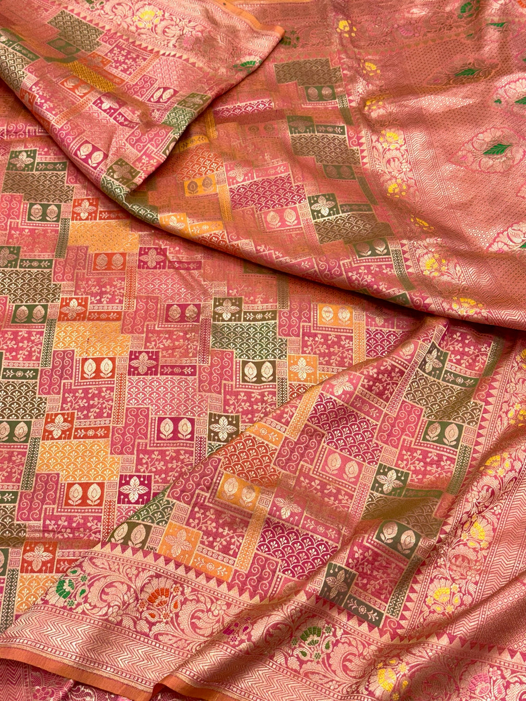Yellowish Pink Pure Mulberry Katan Silk Handloom Banarasi Saree |Rangkaat|