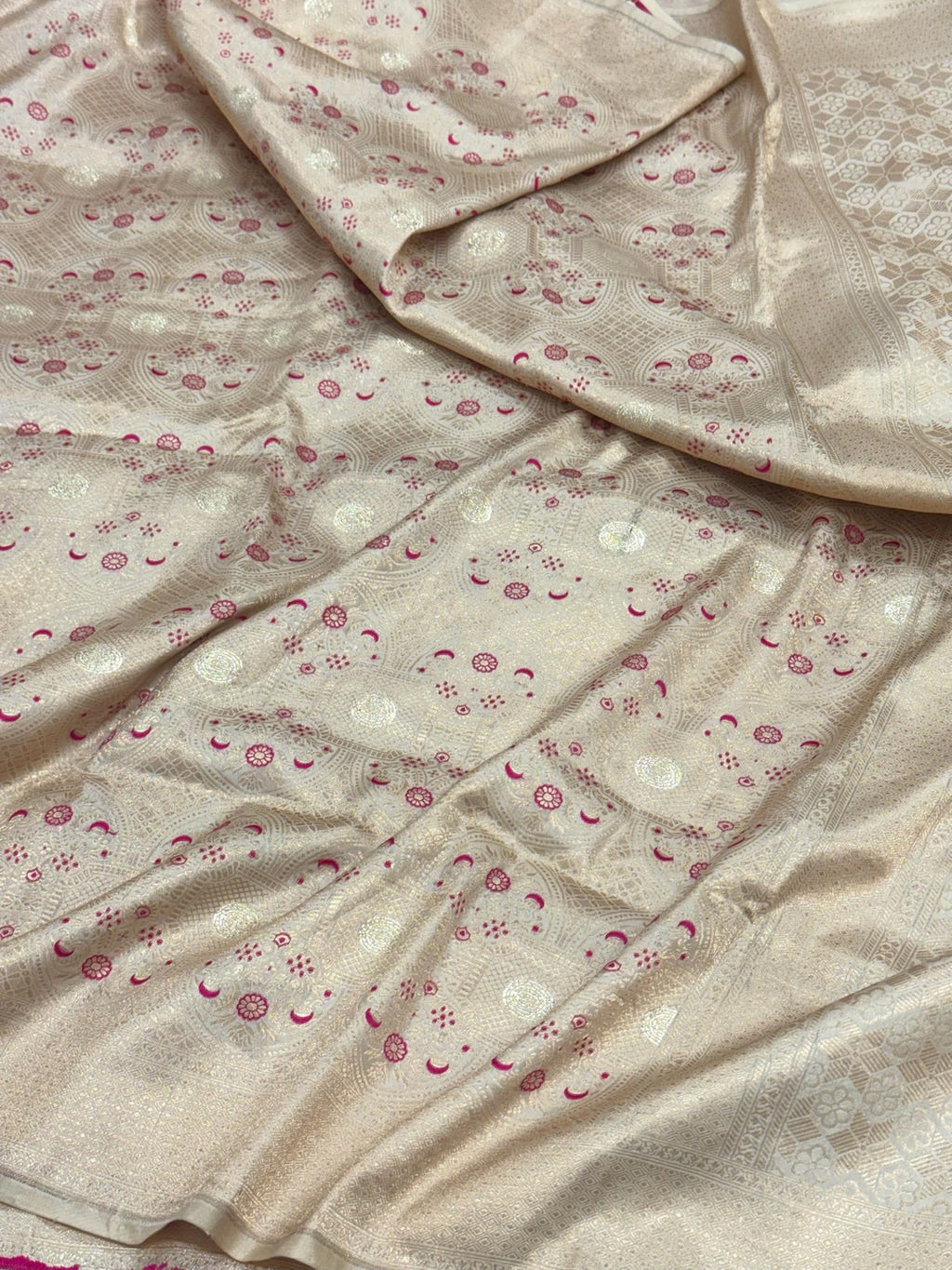 Ivory Pure Katan Silk Handloom Brocade Banarasi Saree
