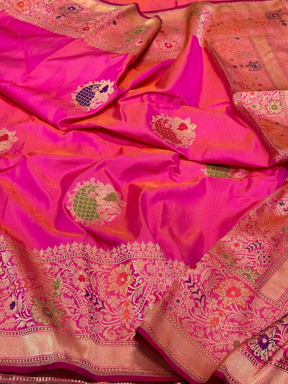 Pink/Dual Tone Pure Mulberry Katan Silk | Kadhwa Ektara Weave | Handwoven Banarasi Saree - Six Yards of Pure Elegance