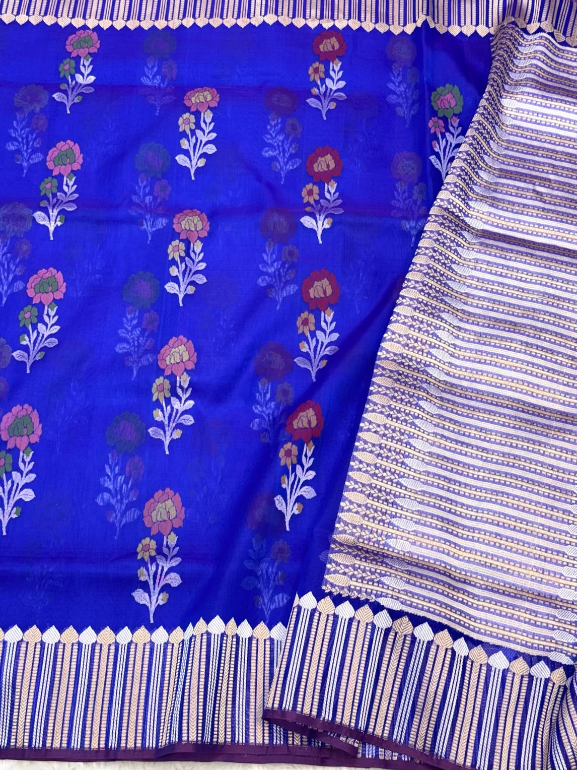 Deep Blue Pure Kora Organza Silk Jamdani Handwoven Banarasi Saree |Ektara Weave|