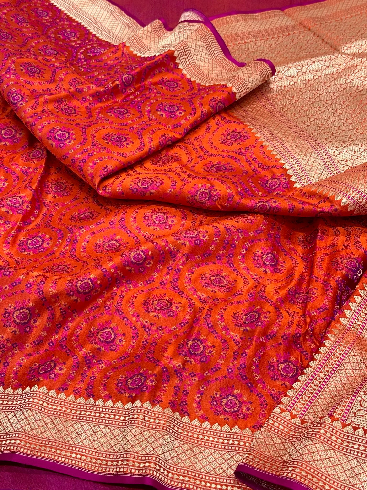 Rustic Orange Pure Satin Silk Handwoven | Kadhwa Weave | Banarasi Saree - Tanchoi