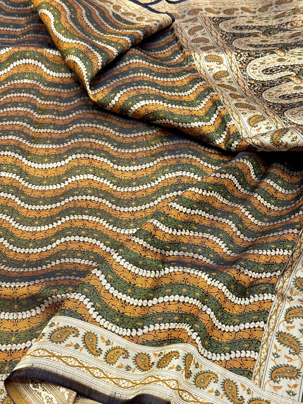 Brown Pure Satin Silk Handwoven Banarasi Tanchoi Saree