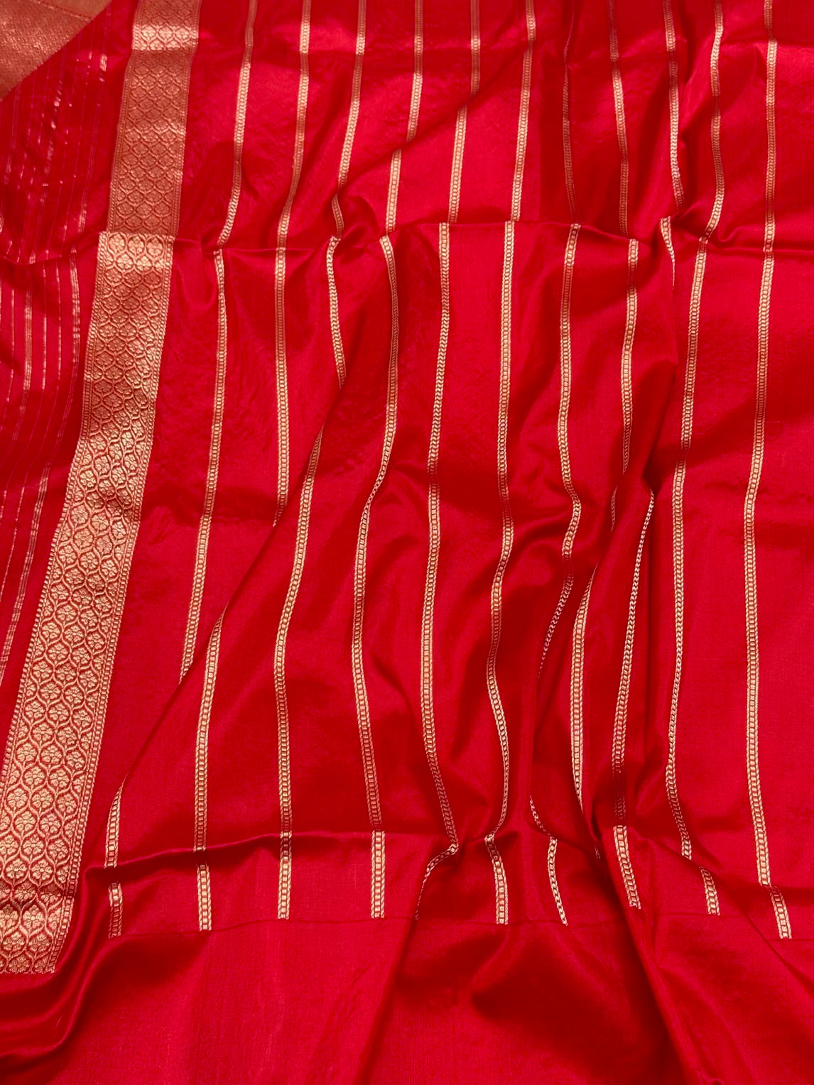 Off White Pure Mulberry Kora Silk Kadhwa + Kadhiyal Handwoven Banarasi Silk Saree