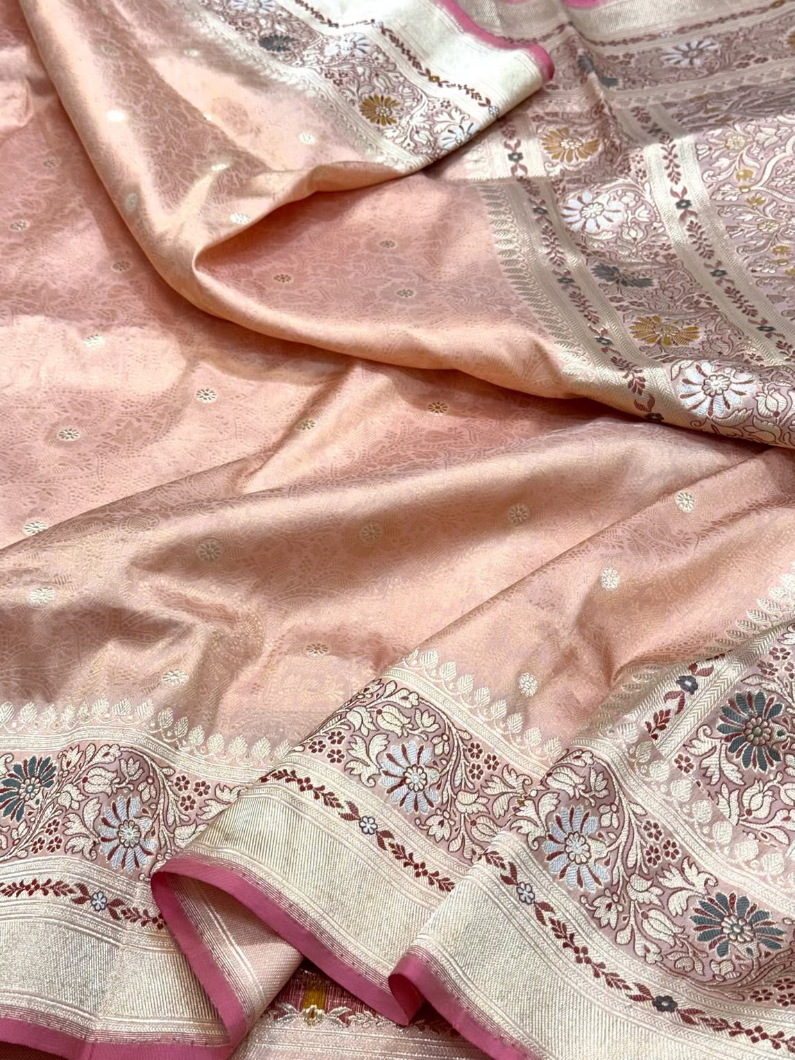 Peach Pure Katan Silk Saree | Kadhwa + Tanchoi Weave | Pure Mulberry Silk Handwoven Banarasi Silk Saree
