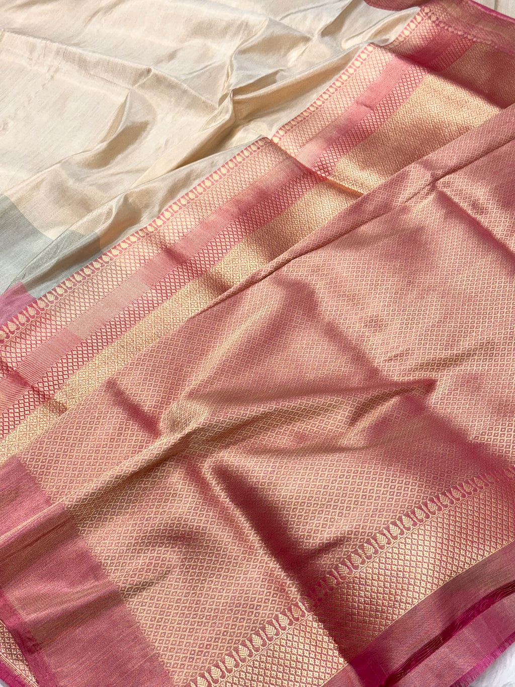 Ivory Double Katan Tissue With Ektara Weave