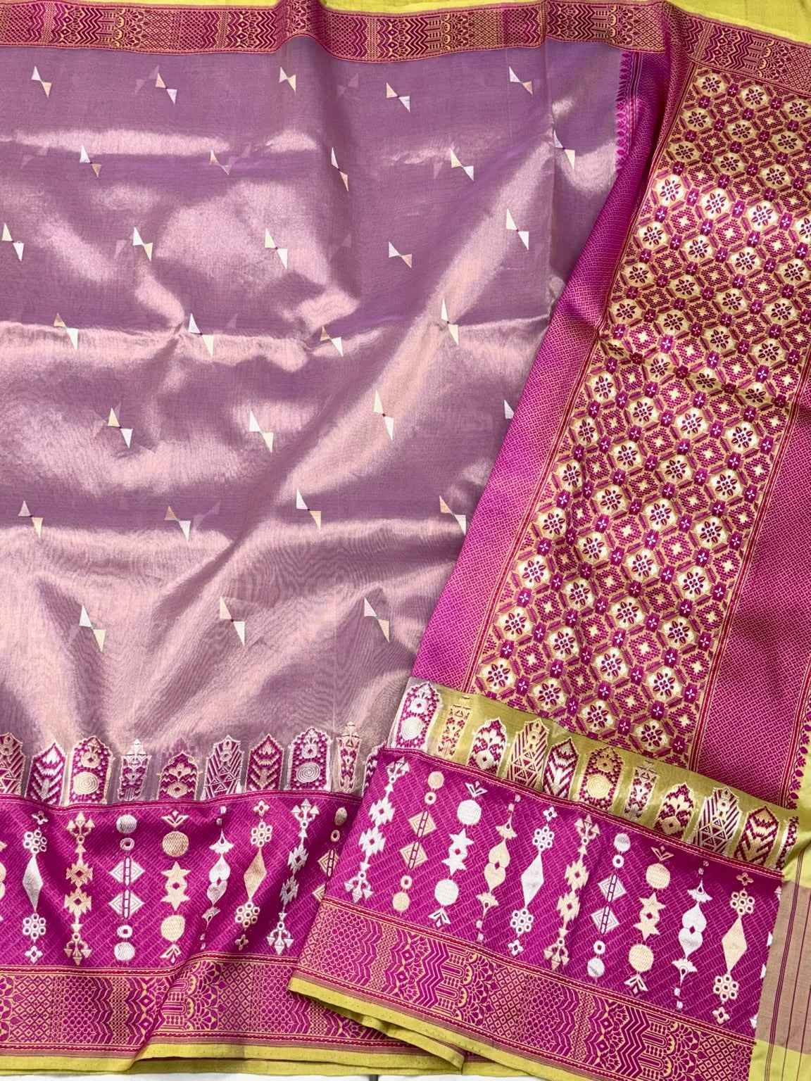 Lilac Pink 100% Pure Kora Tissue Silk Handwoven Banarasi Saree | Kadhwa Weave | Exclusive Contemporary Banarasi Saree