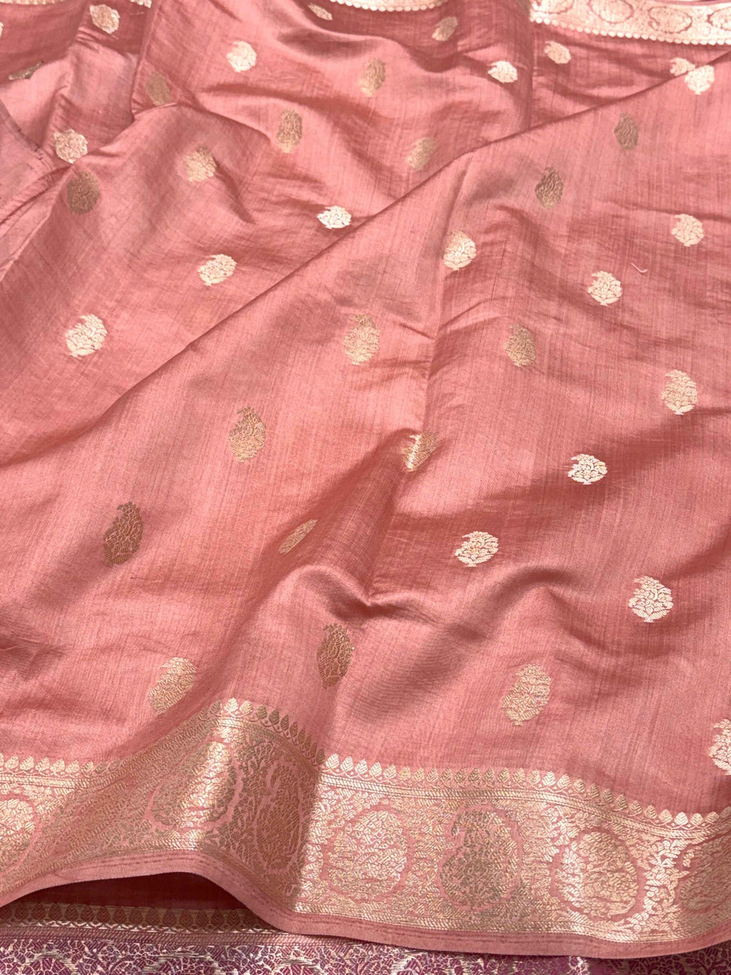 Peach Pure Mulberry Chiniya Silk Handloom Banarasi Saree