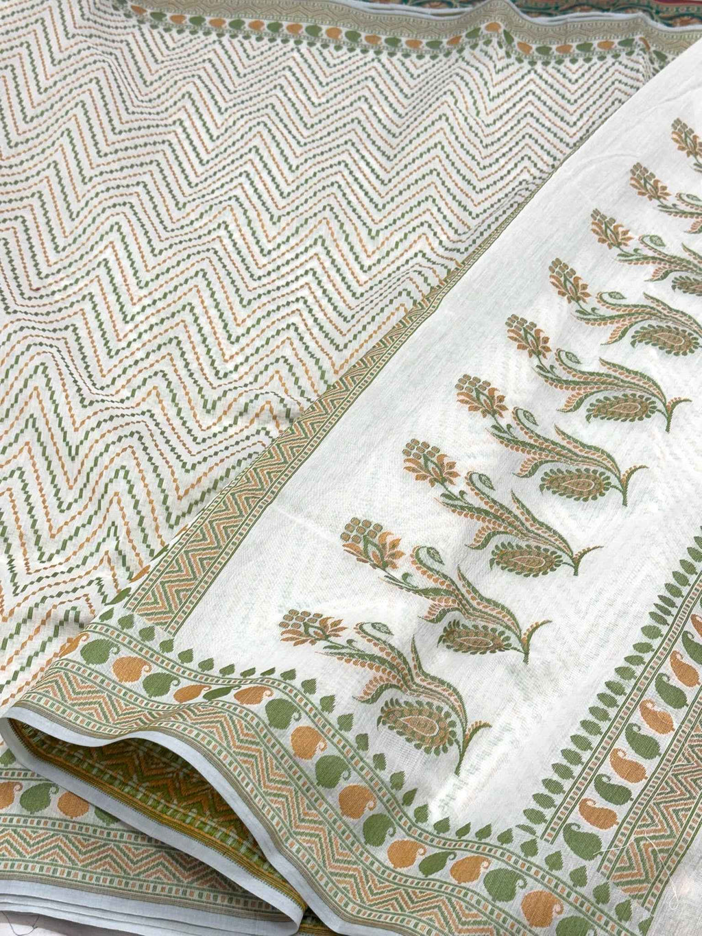 Green Blended Silk Lightweight Cotton Saree