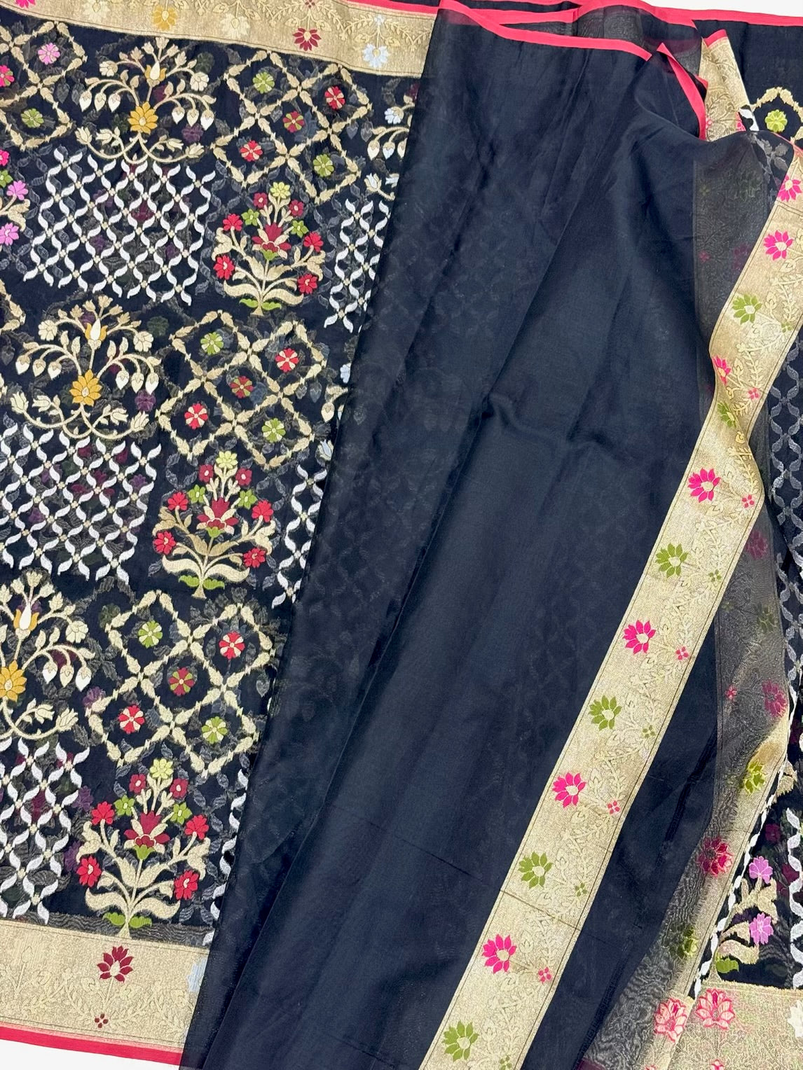 Matte Black Pure Mulberry Kora Organza Silk Jamdani Handwoven Banarasi Saree