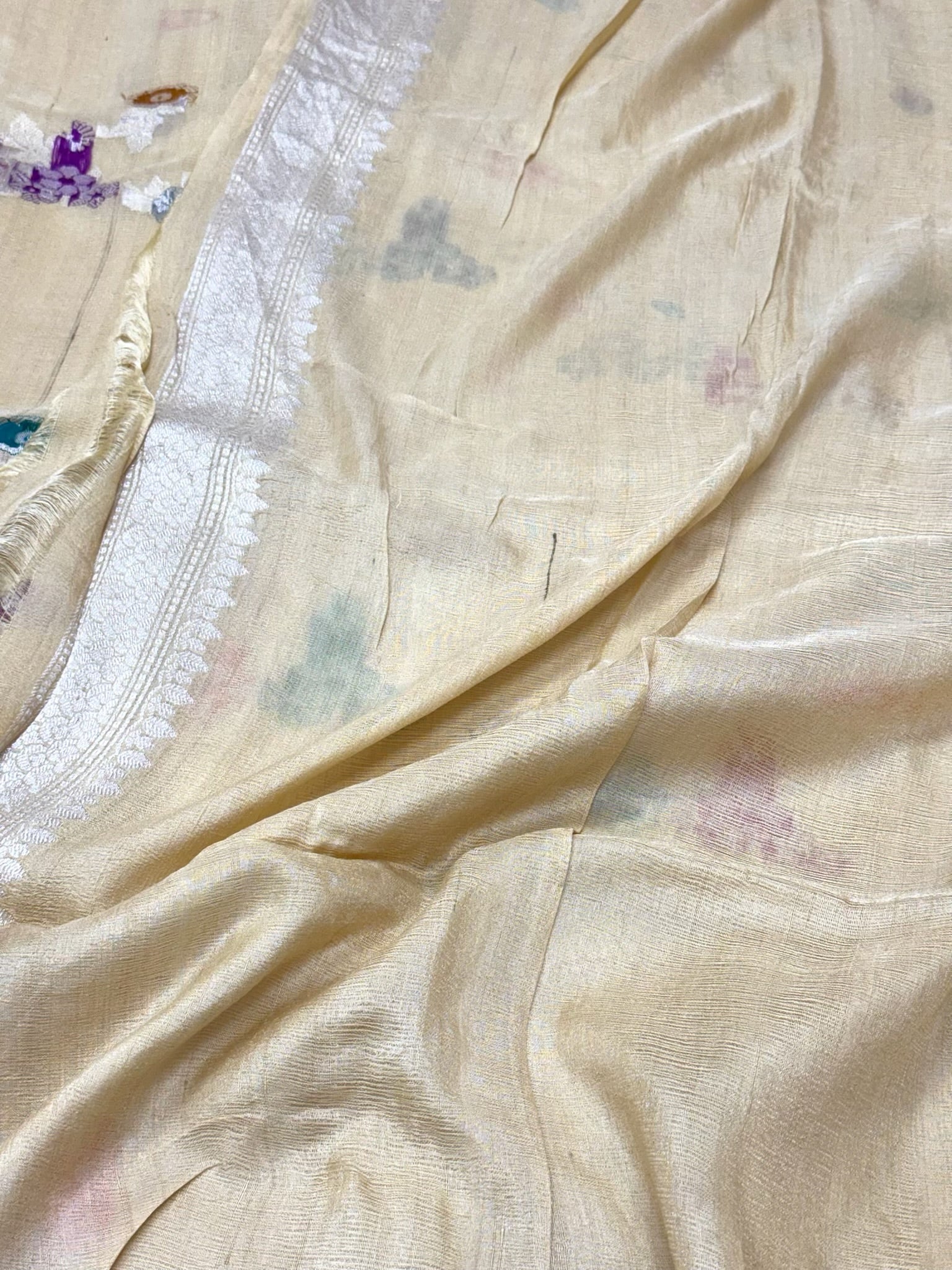 Beige Banarasi Pure Tussar Georgette Silk | Kadhwa Technique | Handwoven Modern Saree - Soft Ligthweight Saree