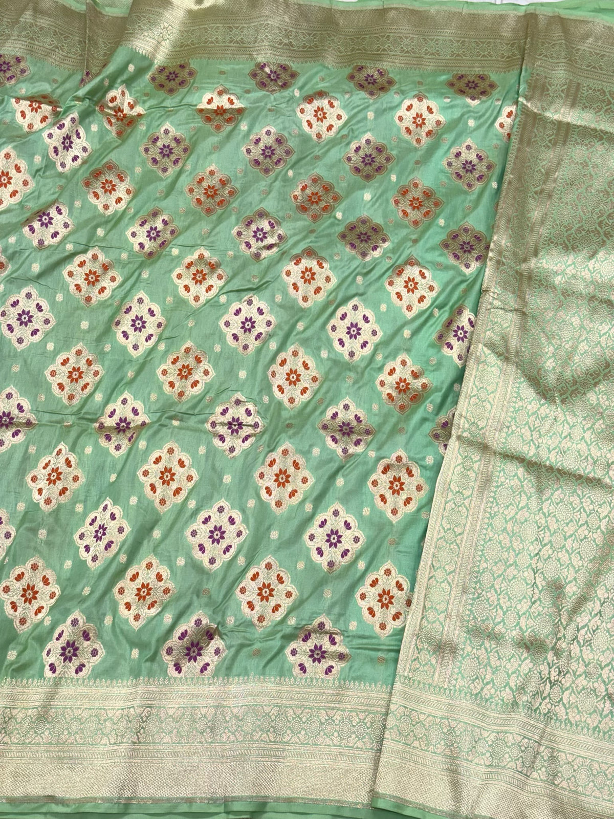 Pista Green Pure Katan Mulberry Silk Handloom Authentic Banarasi Saree - Meenakari