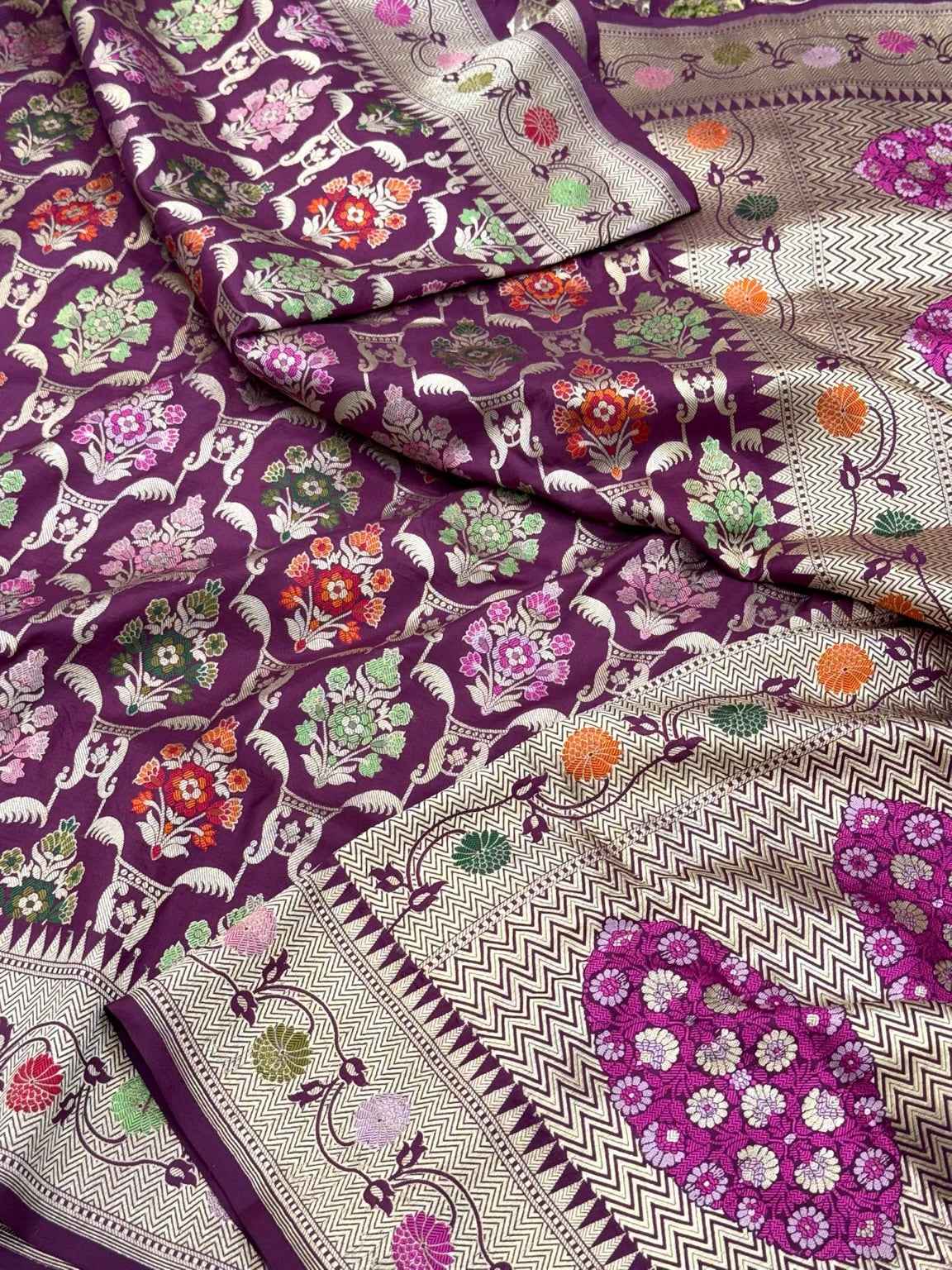Wine Green Pure Katan Silk - Pure Mulberry Silk Handloom Banarasi Saree