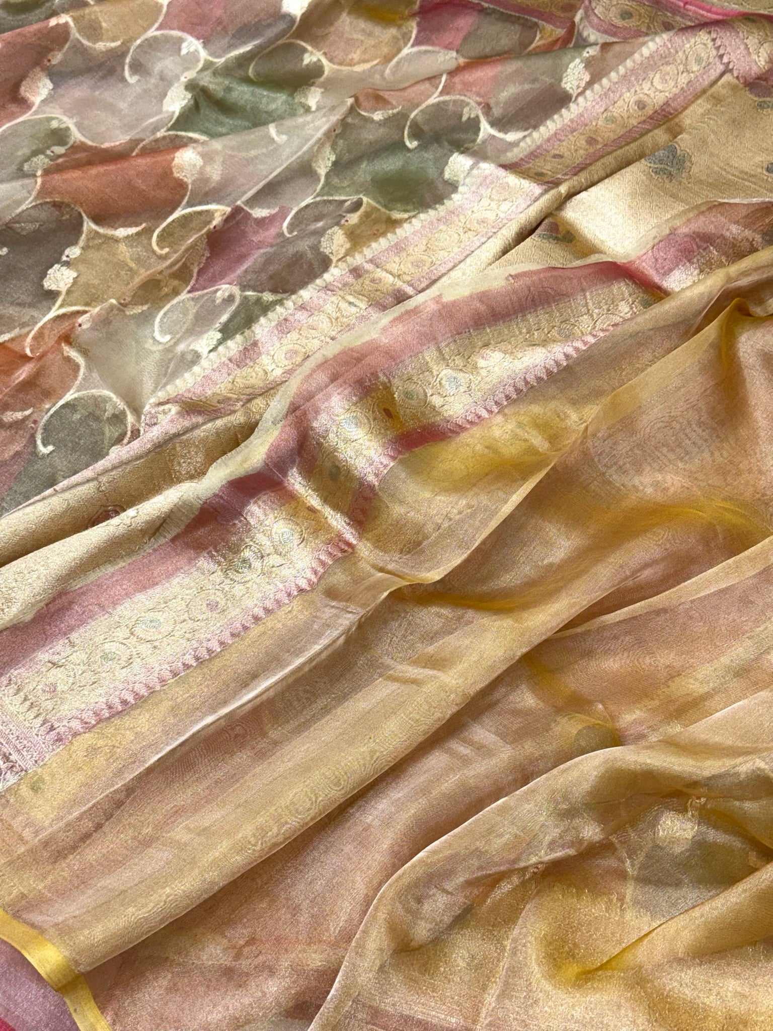 Yellow Pure Mulberry Tissue Silk Handloom Banrasi Saree |Ektara Weave|