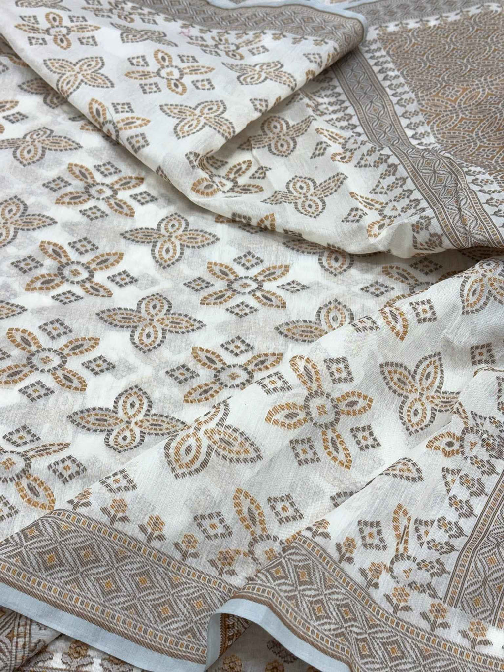 Red Blended Silk Lightweight Cotton Saree