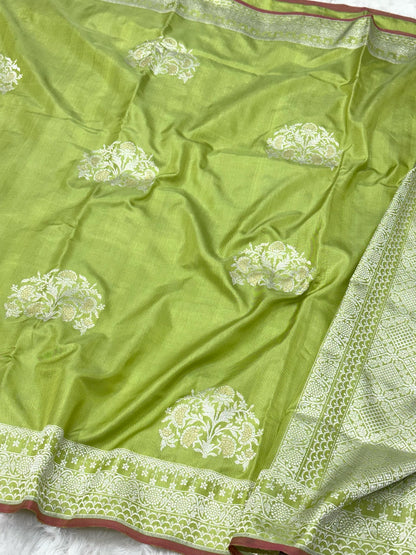 Pista Green Pure Katan Silk Handwoven Banarasi Saree |Ektara Weave|