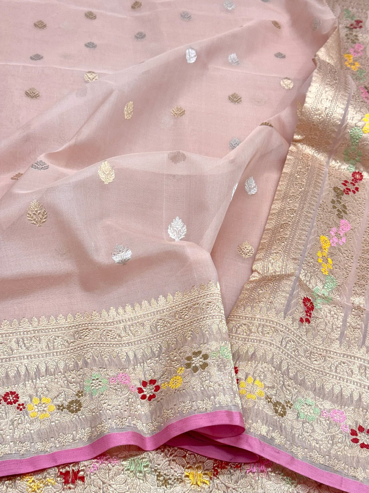 Light Peach Pure Mulberry Kora Silk Handwoven | Kadhwa Weave | Banarasi Saree