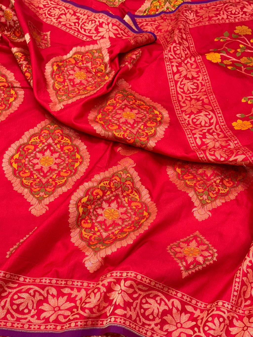 Red Ektara Weave Katan Silk Handwoven Banarasi Saree