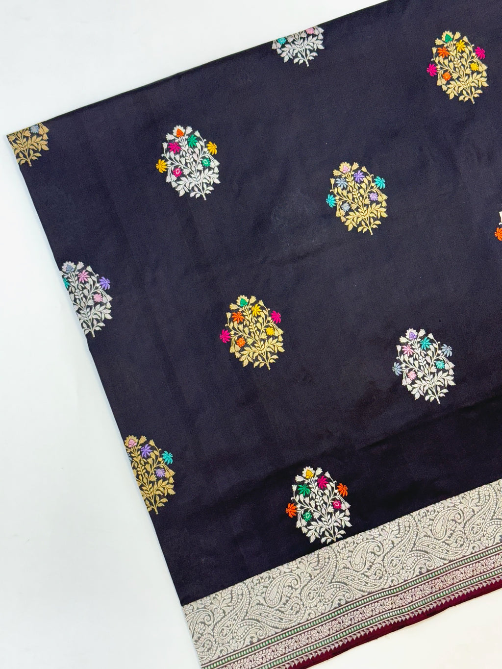 Black Handwoven Pure Banarasi Silk Saree