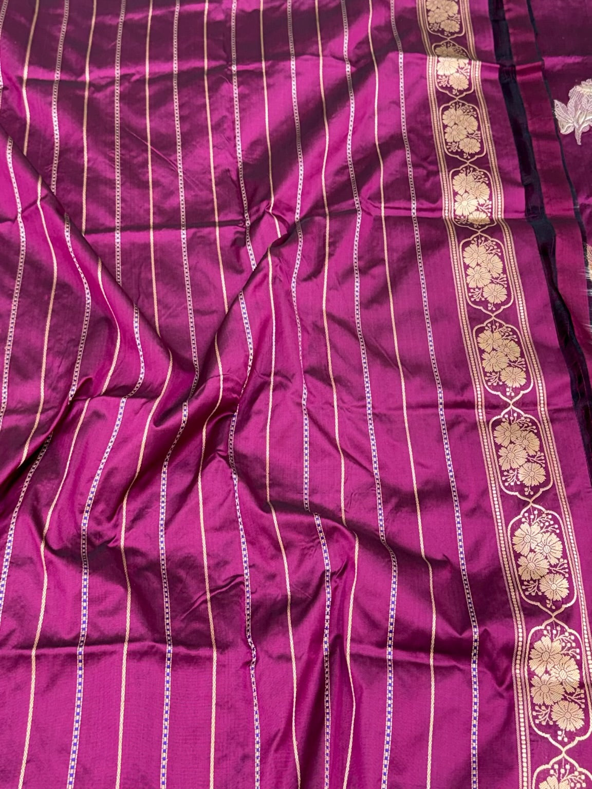 Magenta Pure Mulberry Katan Silk | Kadhwa Technique | Handwoven Banarasi Saree