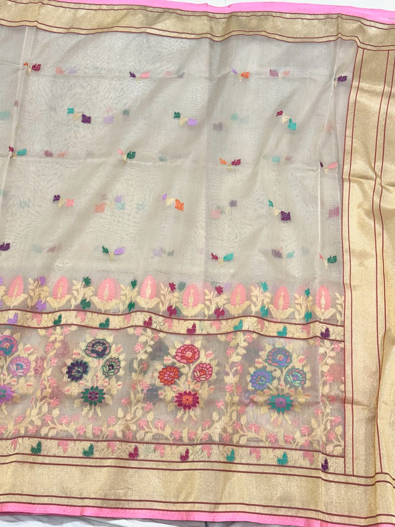 Ivory Pure Kora Silk Handwoven Banarasi Saree - Pure Mulberry Silk Skirt Border Saree