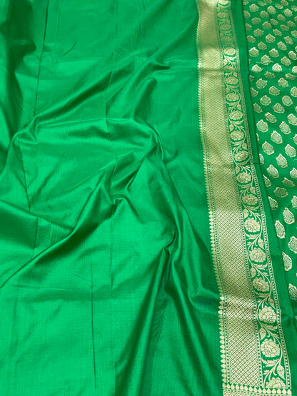 Green Pure Katan Mulberry Silk Handloom Banarasi Saree