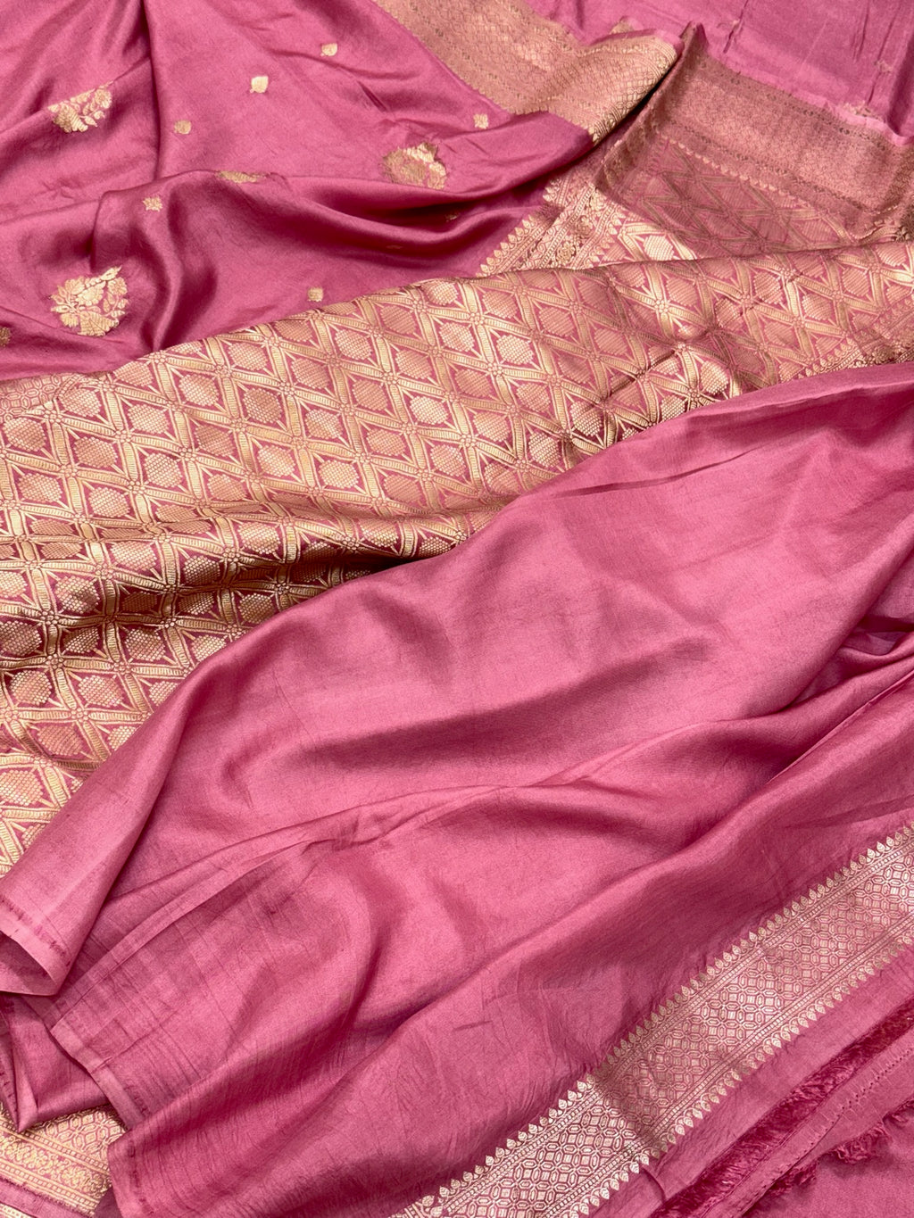 Pastel Pink Pure Katan Silk Handwoven Banarasi Saree