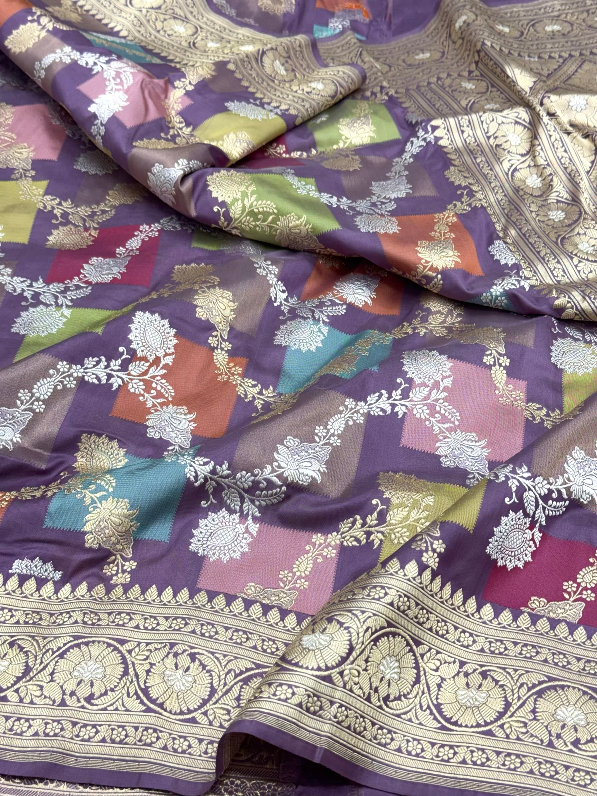 Lavender Pure Mulberry Katan Silk Handwoven Banarasi Saree - Rangkaat