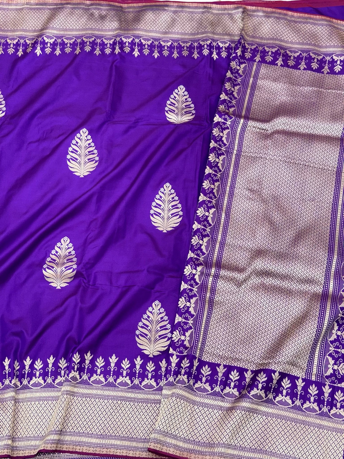 Purple Pure Mulberry Katan Silk Handwoven Authentic Banarasi Saree - Kadhwa Technique