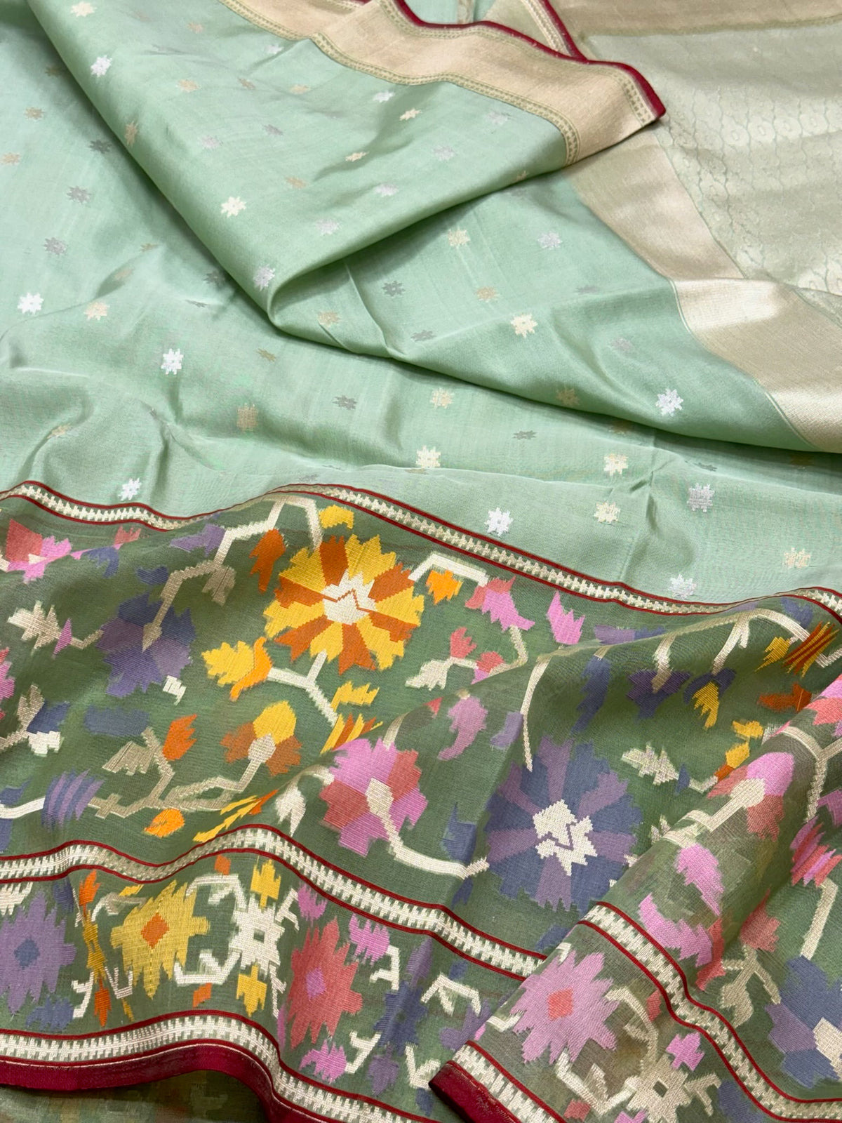 Light Sea Green Pure Mulberry Katan Silk Banarasi Saree - Kadhwa Weave | Kora Silk Skirt Border