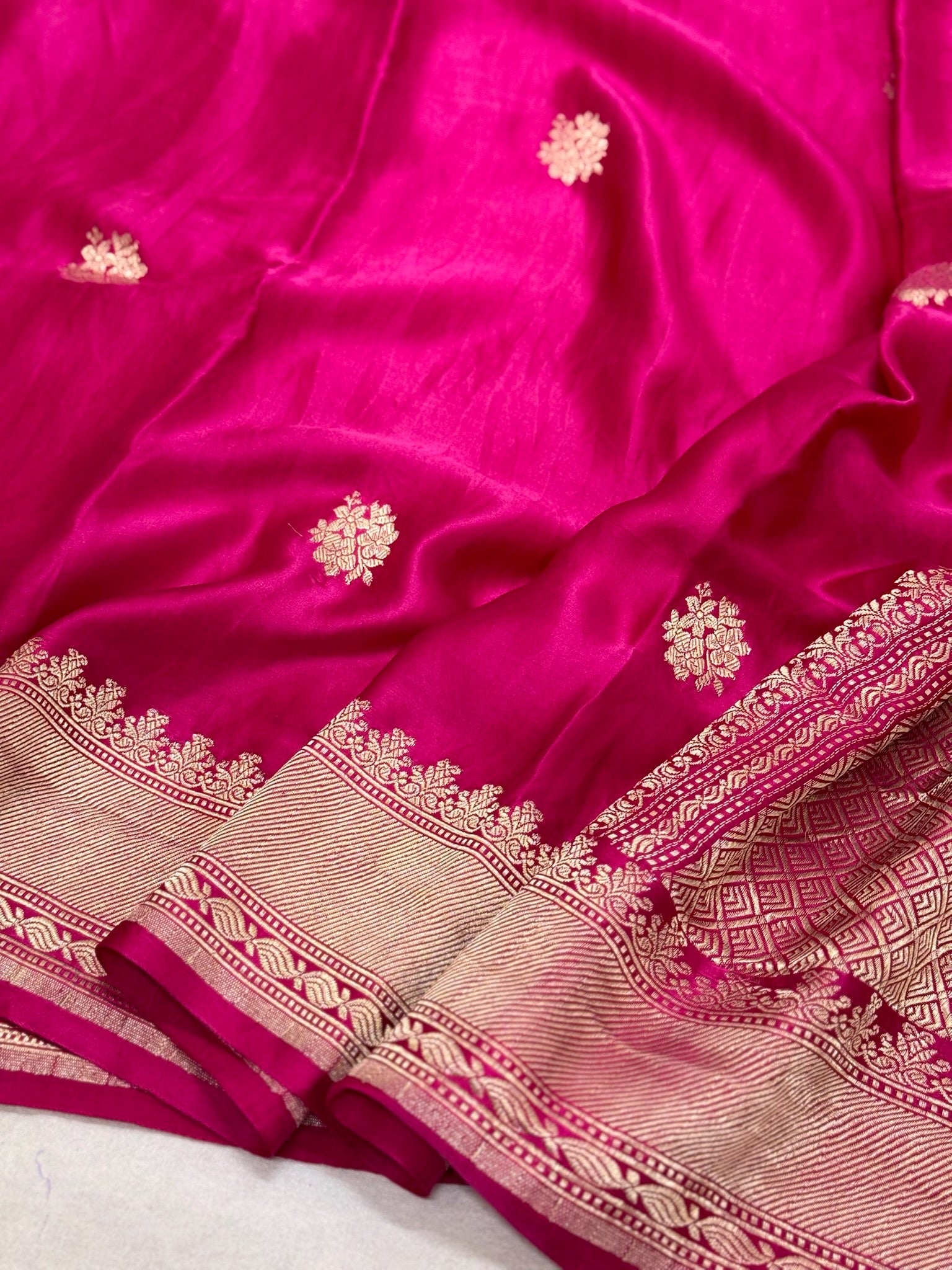 Rani Pink Pure Mashru Satin Silk Handwoven Banarasi Saree