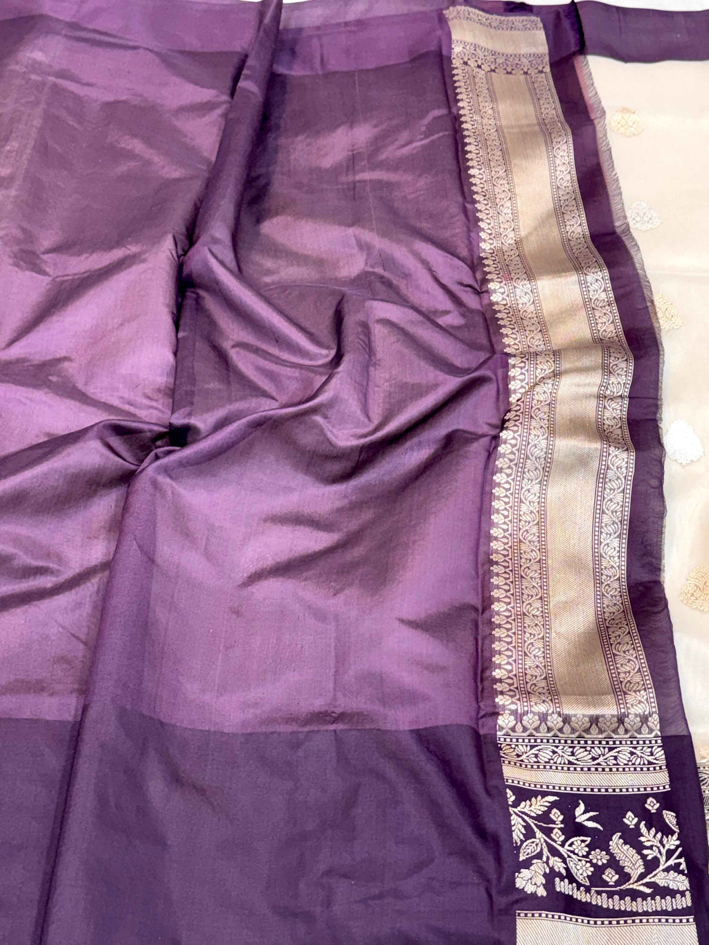 Pearl White/Wine Pure Kora Silk Modern Handwoven Banarasi Saree-Kadhuwa Weave