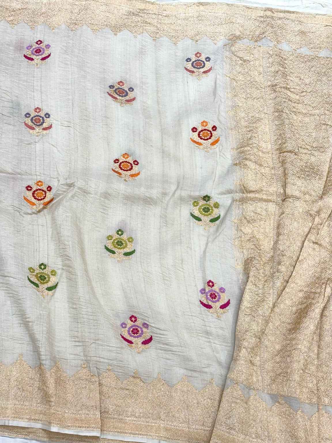 Ivory Pure Tussar Georgette Silk Handwoven Banarasi Saree With Kadhwa Weave