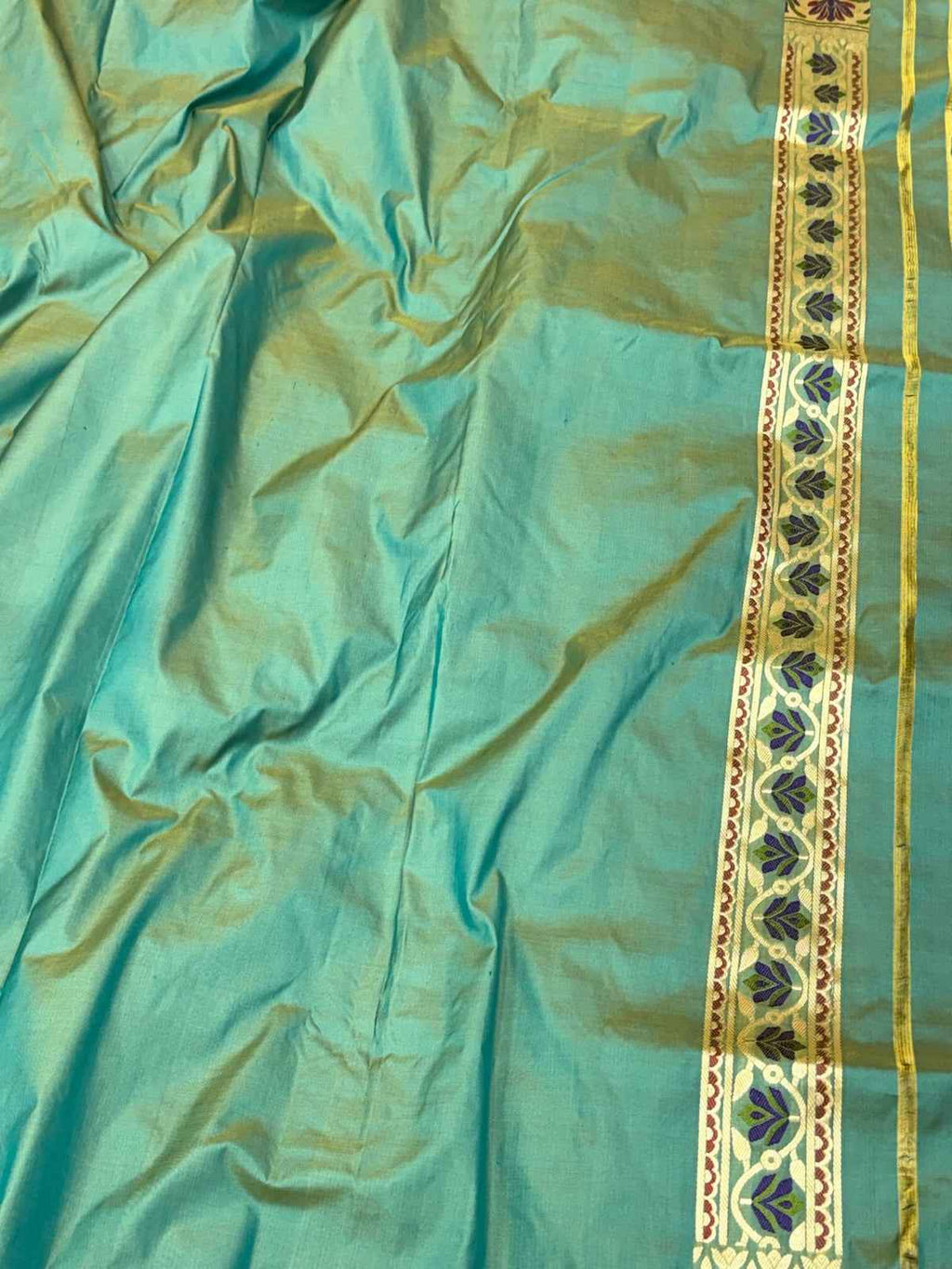 Magenta Pink Pure Katan Silk Handwoven Banarasi Saree | Soft Drape |