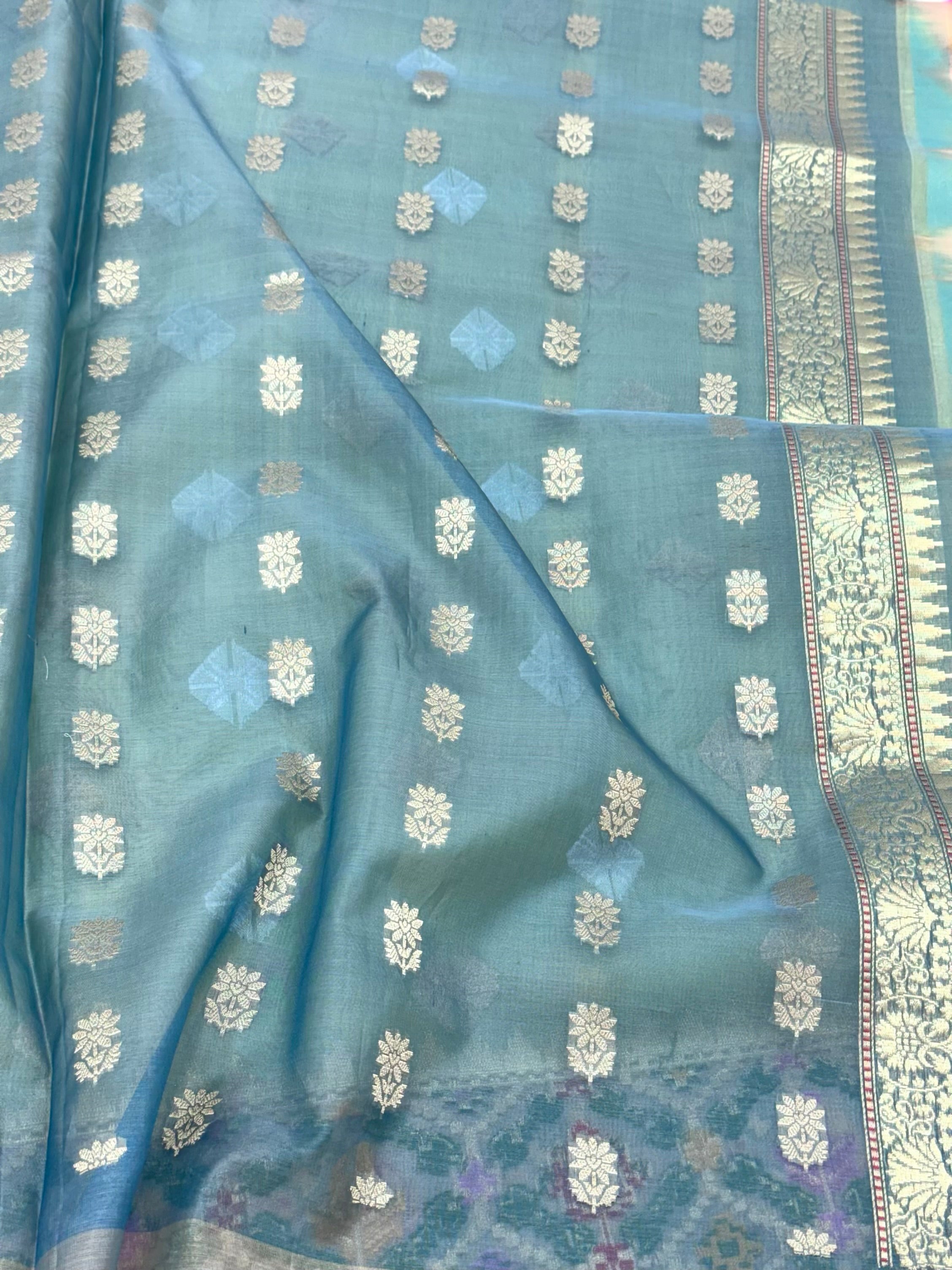 Pista Green Pure Kora Silk Handwoven Banarasi Saree