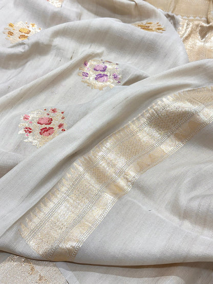 Ivory Pure Tussar Georgette Silk Handwoven Banarasi Saree |Kadhuwa Weave|