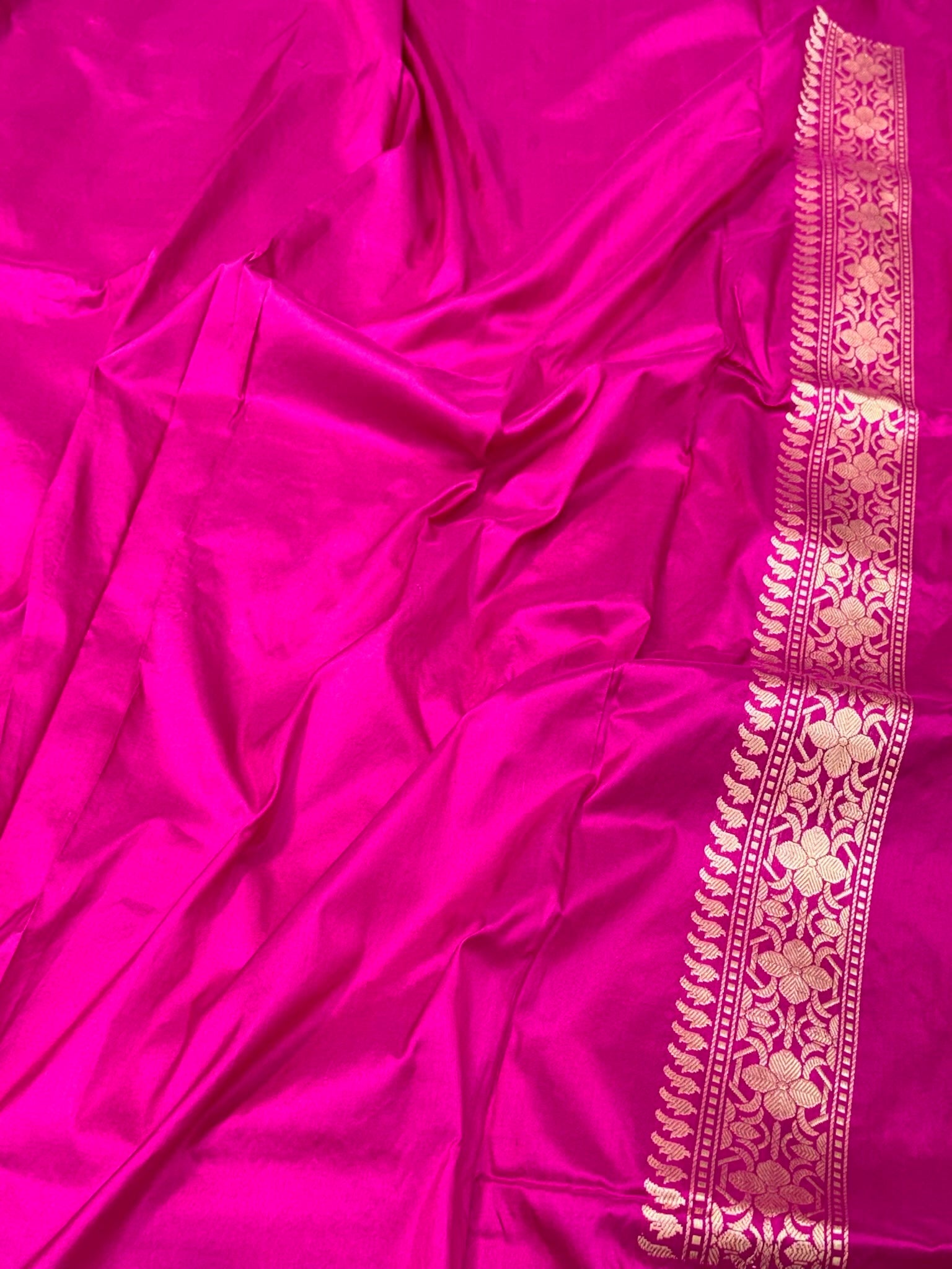 Rani Pink Pure Katan Silk & Pure Mulberry Silk | Kadhwa Technique | Handwoven Banarasi Saree