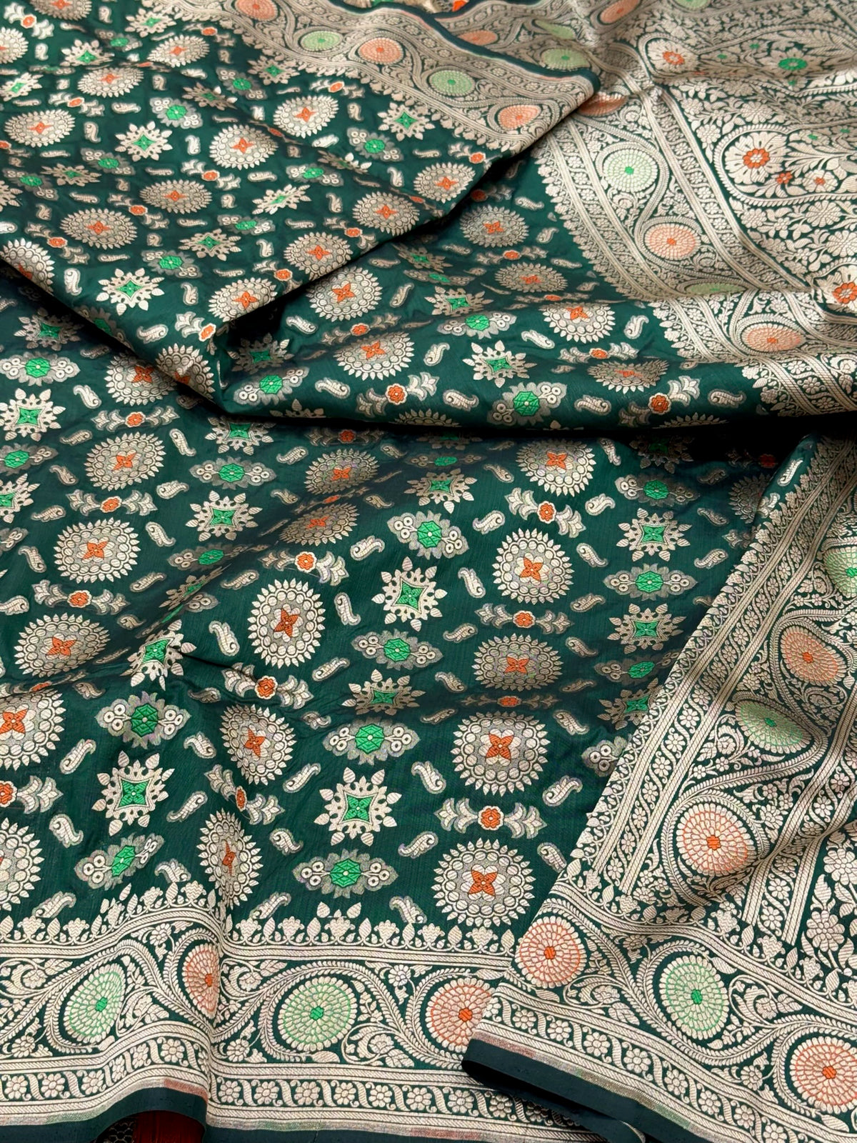 Bottle Green Pure Katan Mulberry Silk Handloom Banarasi Meenakari Saree