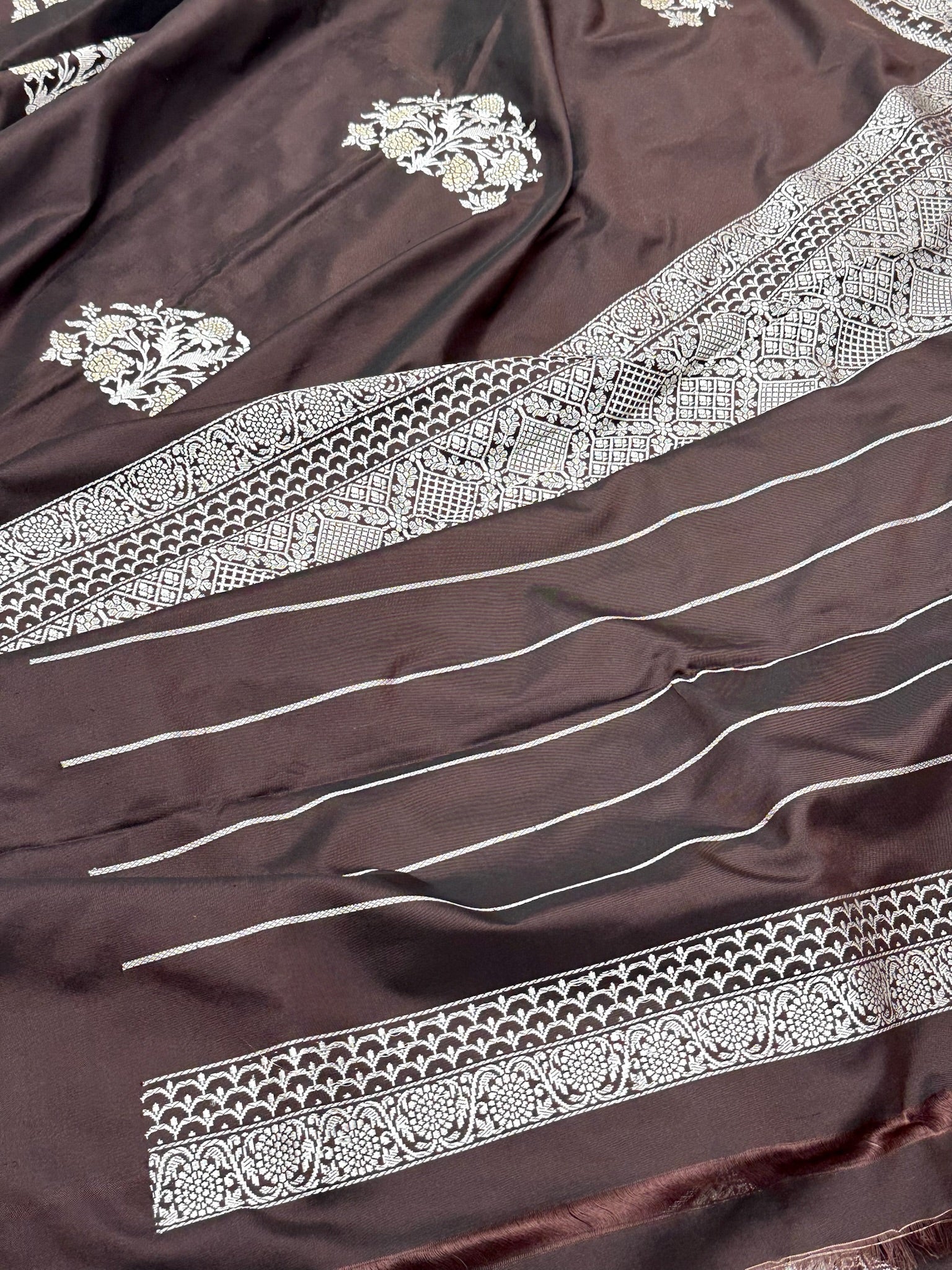 Brown Pure Katan Silk Handwoven Banarasi Saree |Ektara Weave|