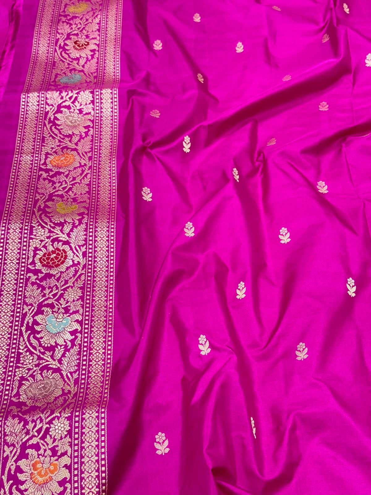 Red Pure Mulberry Katan Silk | Kadhwa Weave | Handwoven Banarasi Saree