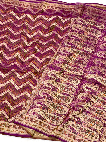 Magenta Pure Satin Silk Handwoven Banarasi Saree |Tanchoi|