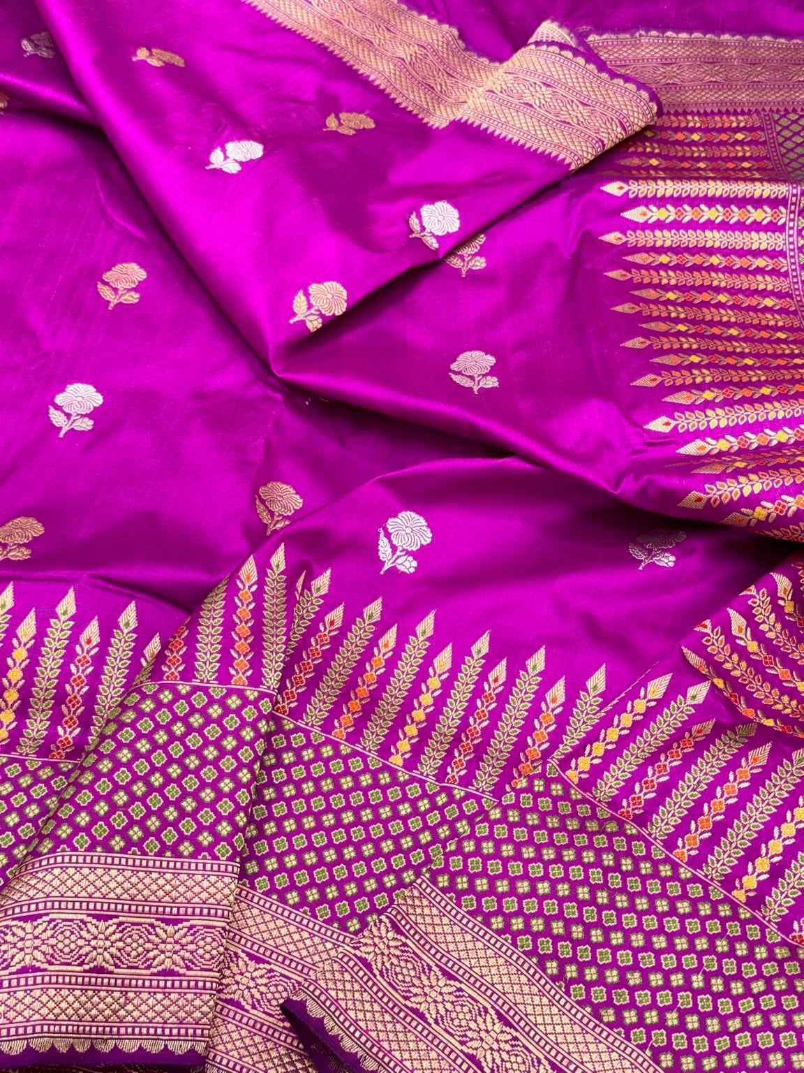 Purple Pure Mulberry Silk & Pure Katan Silk Saree - Handwoven Banarasi Kadhwa Weave Saree