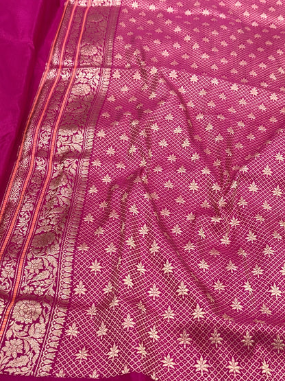 Onion Pink Pure Katan Tissue Silk | Kadhwa + Kadhiyal Technique | Handwoven Banarasi Saree - Drape Yourself In Luxury