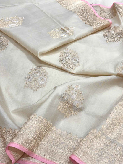 Off White Pure Kora Silk & Pure Mulberry Silk Handwoven Banarasi Saree