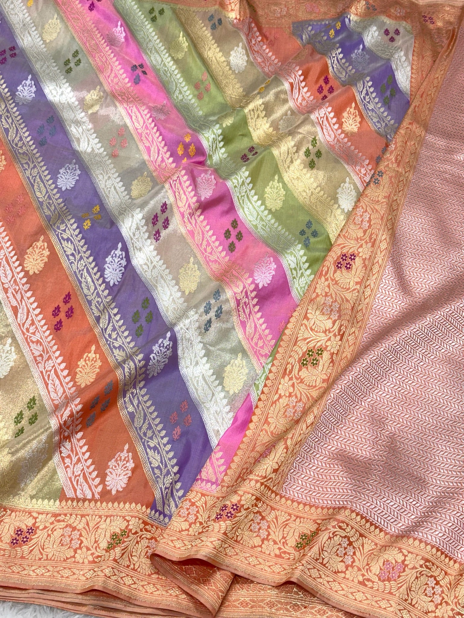 Peach Pure Katan Silk Rangkaat Banarasi Handwoven Saree