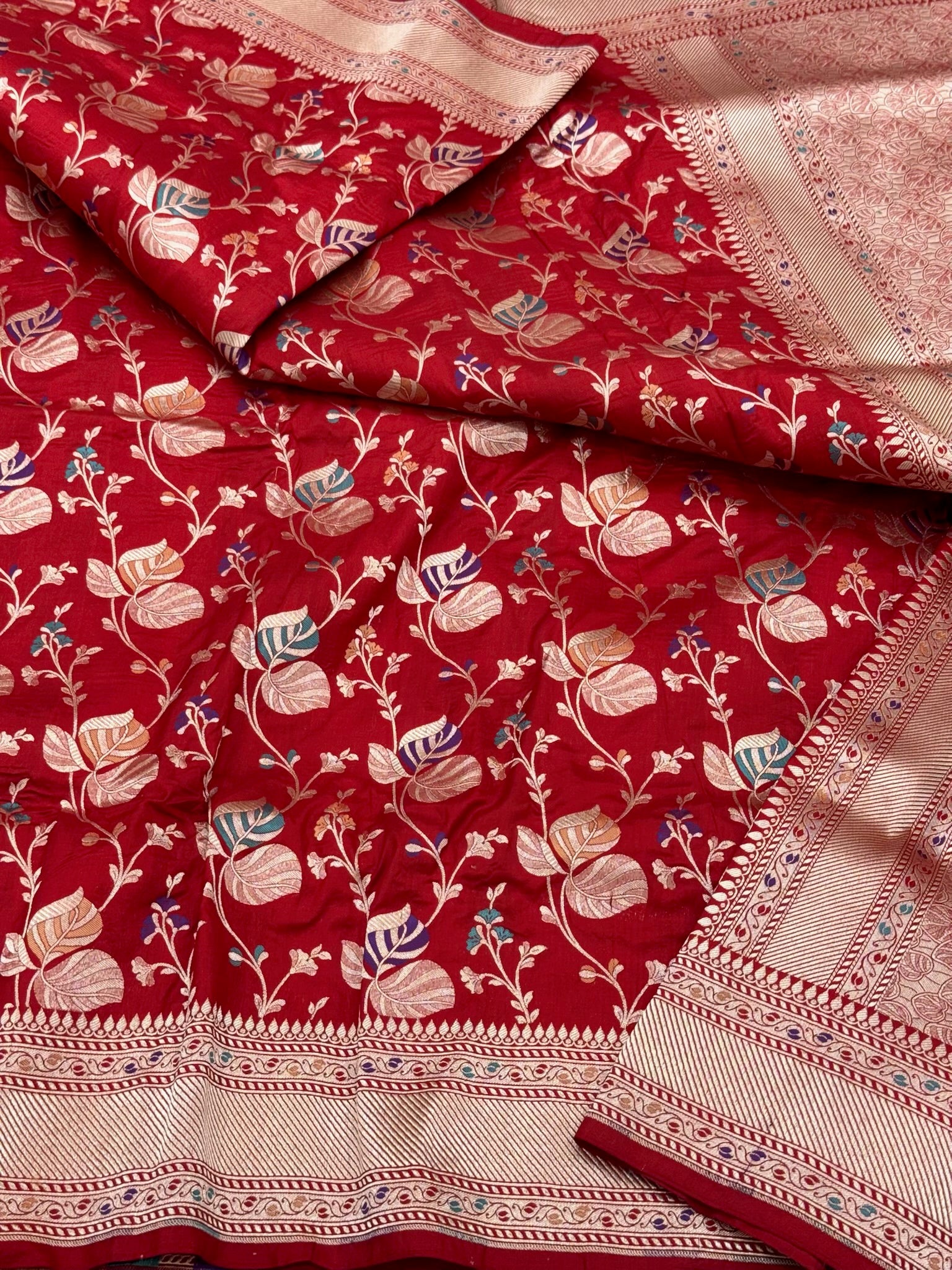 Red Pure Mulberry Katan Silk Handloom Banarasi Saree - Authentic Banarasi Meenakari Saree