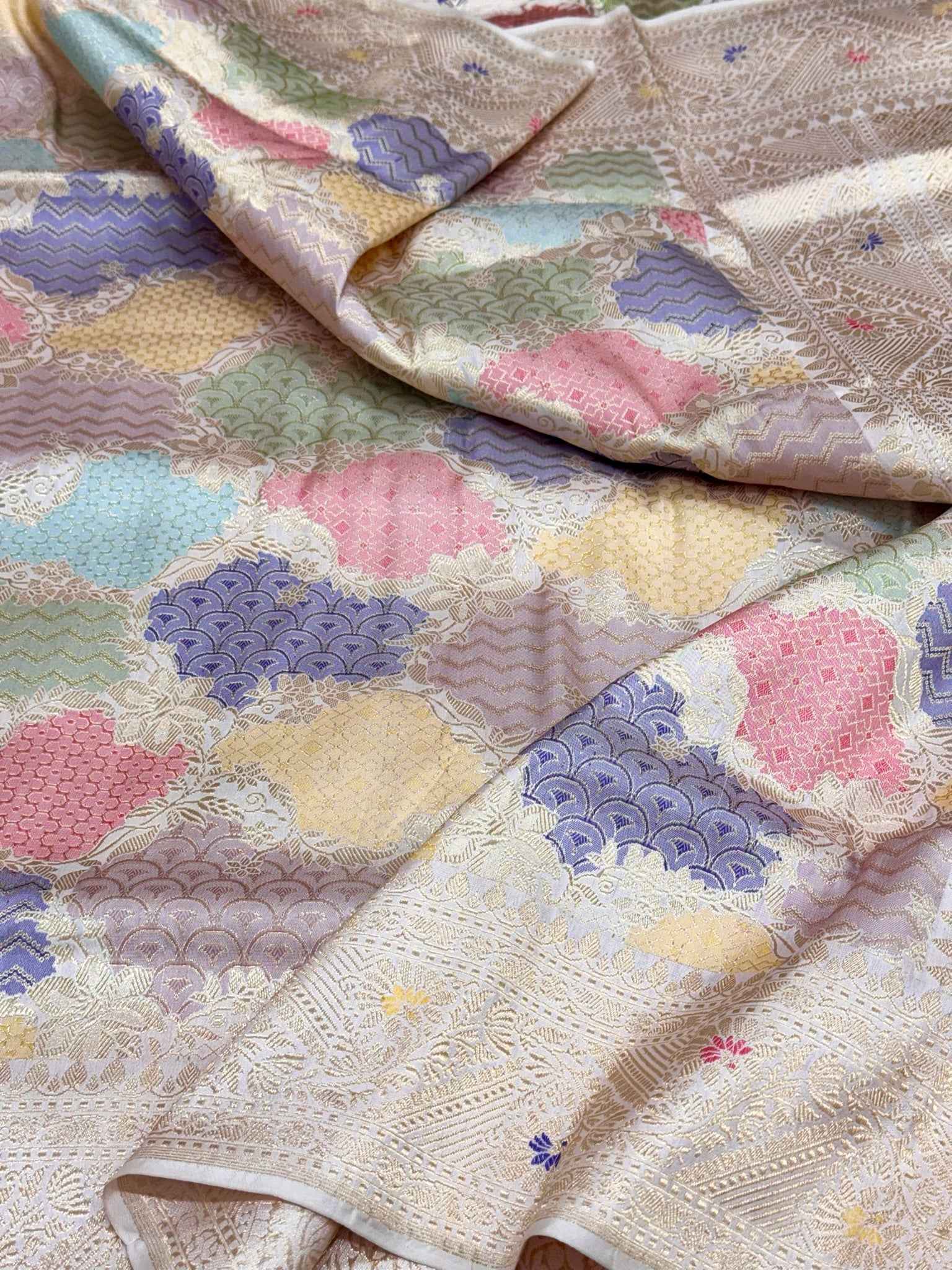 Red Pure Katan Silk Rangkaat Handwoven Banarasi Saree