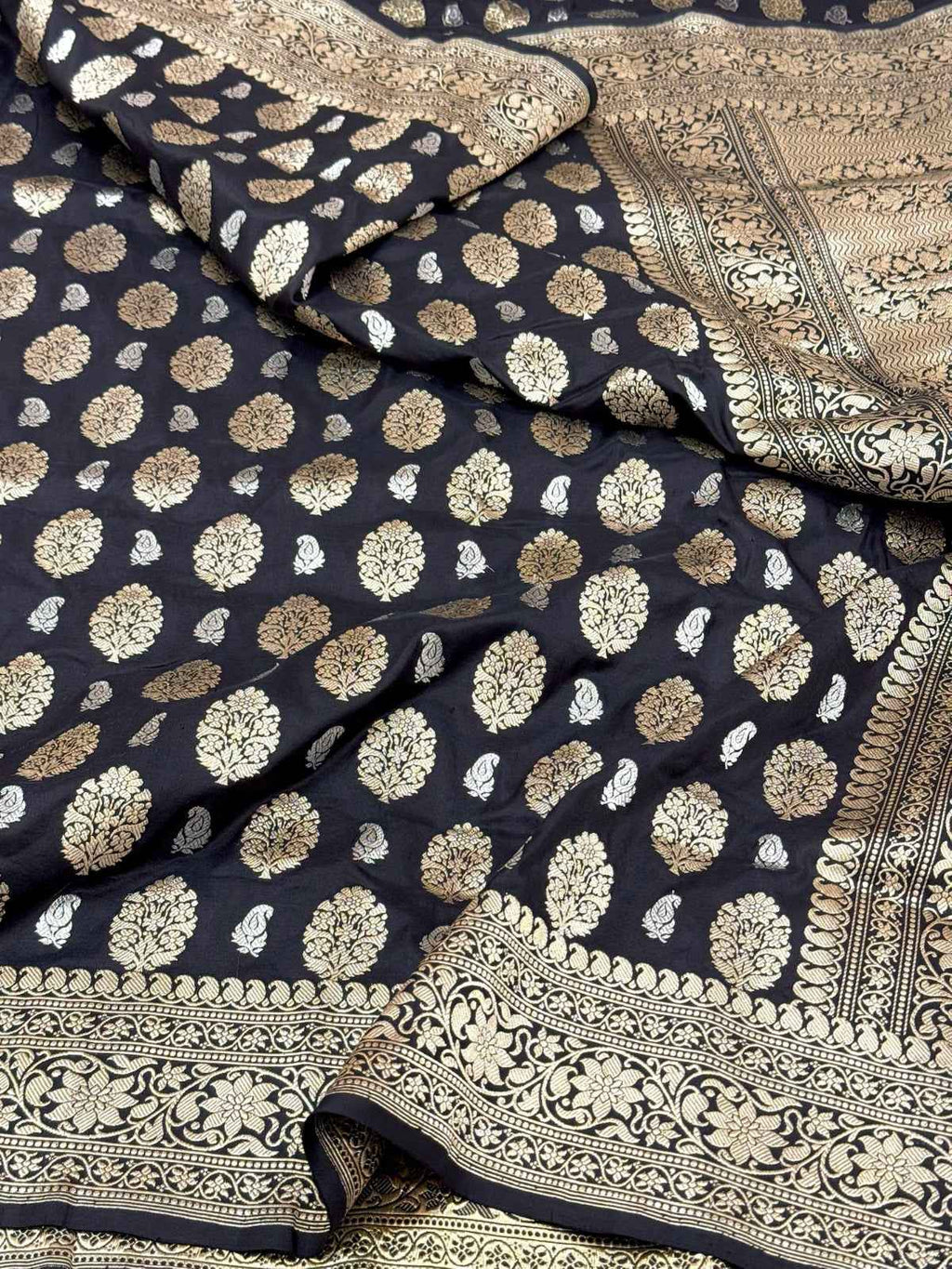 Goldish Pink Pure Katan Silk Handwoven Banarasi Saree